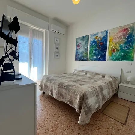 Primavera Apartment *